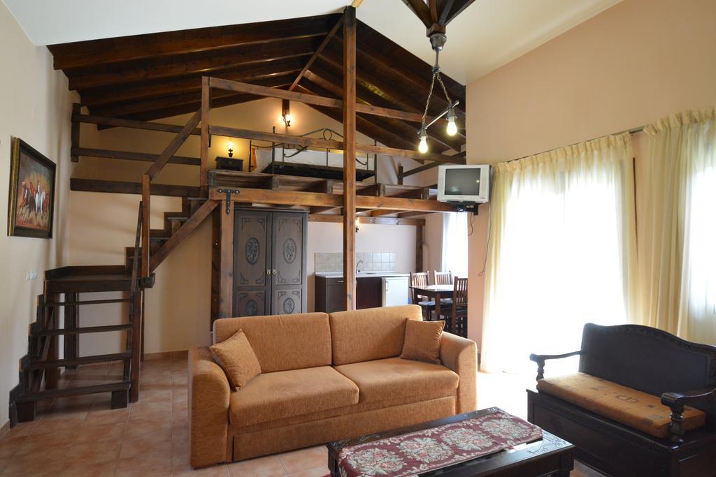 Guesthouse Rodamos Taxiarkhis  Dış mekan fotoğraf