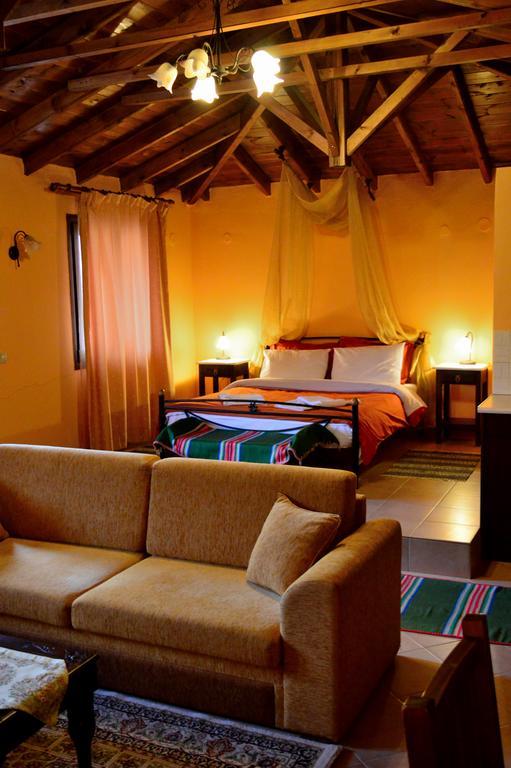 Guesthouse Rodamos Taxiarkhis  Dış mekan fotoğraf